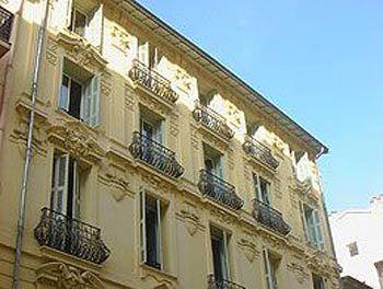 Hotel Du Petit Louvre